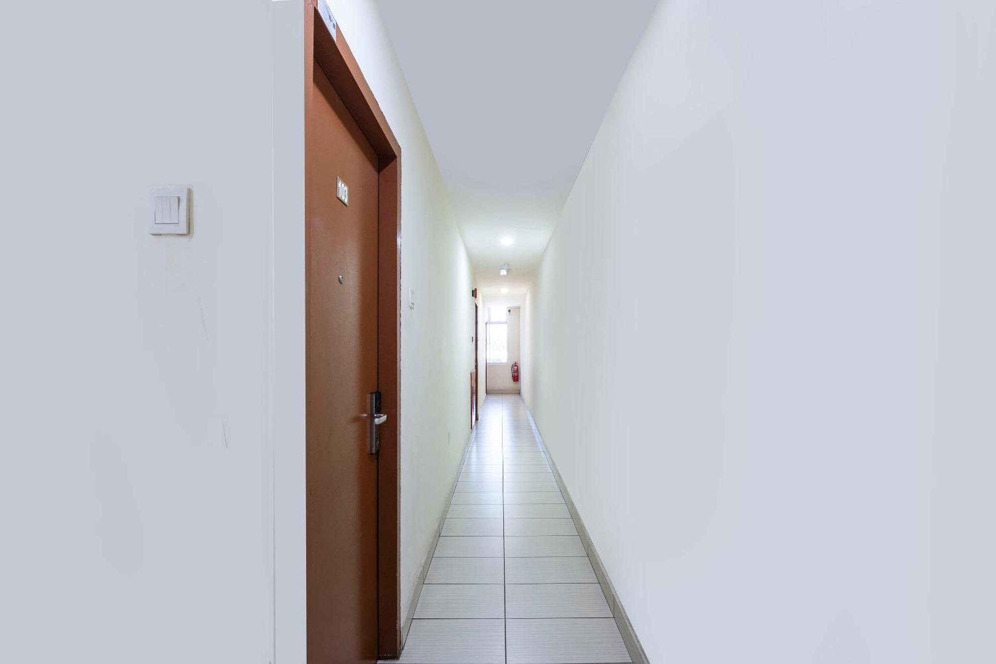 Super Oyo 90385 H3 Hotel Yong Peng 외부 사진
